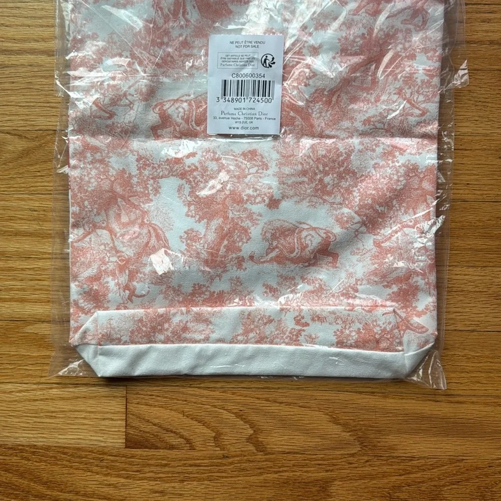 🆕Christian Dior White and Red Tote Bag - Picture 4 of 4